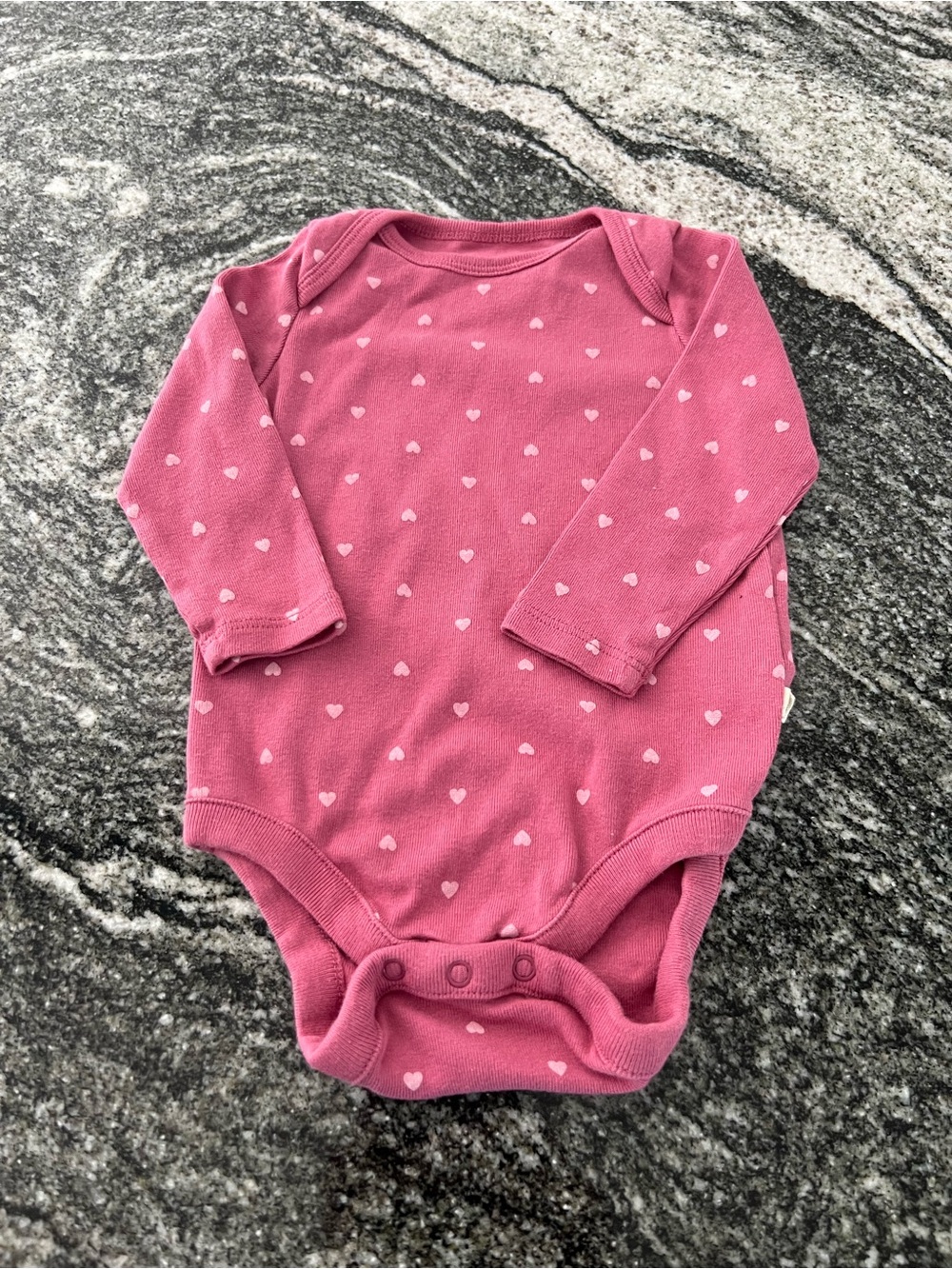 GAP Mauve Pink Long-Sleeve Heart Print One-Piece Bodysuit